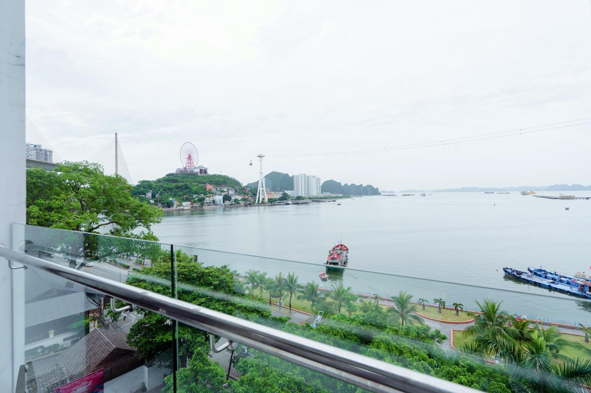Bach Dang Ha Long Hotel Екстер'єр фото
